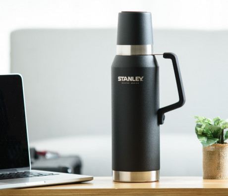 Термос Stanley Master Unbreakable Thermal Bottle 1.3 л