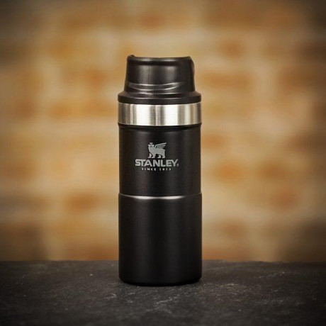 Термокружка Stanley Classic Trigger-Action Travel Mug 0.25 л Matte Black
